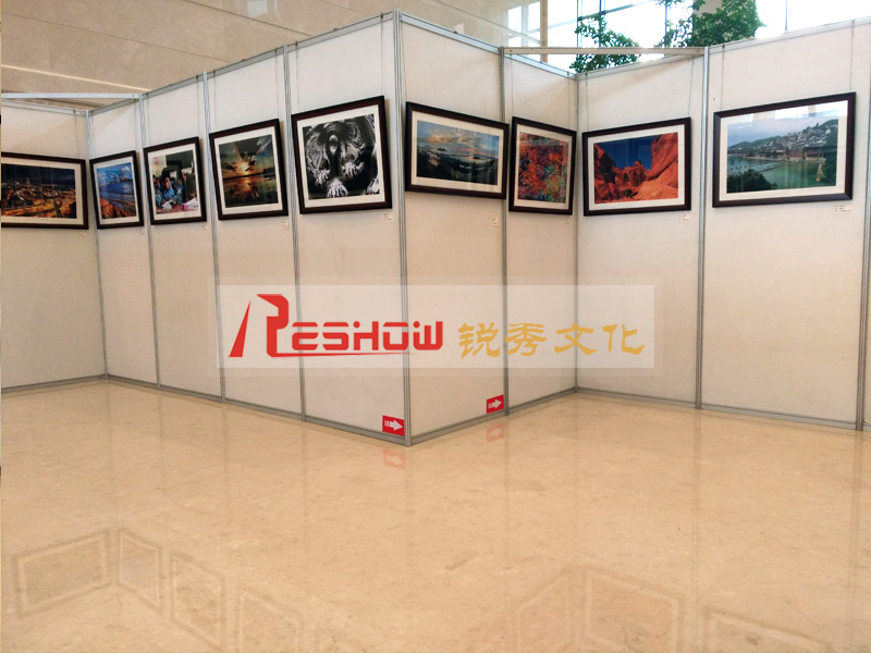 文(wén)化工會職工作品展布置，